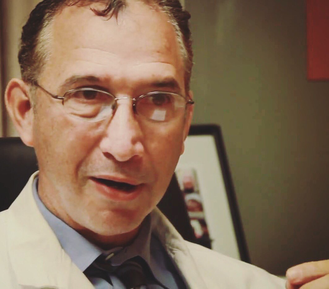 We got to spend an hour with the intelligent and influential physician, researcher, author, and human rights activist David Ansell, MD, MPH as he discussed health disparities, structural racism, and social medicine in the U.S.
#somainchicago #rvusu #humanrights #equalityandequity