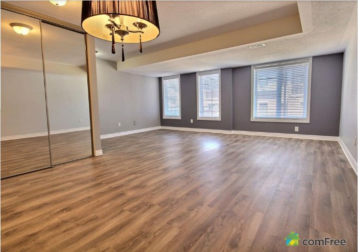 MaryPeters7845's tweet photo. Hi friends! I'm selling my #Ottawa #condo in #Barrhaven. It's in pristine condition, close to everything and has underground parking! Please RT with your networks <3 https://t.co/YermFjdVkU #ottcity #chapmanmills https://t.co/eZqafhBcUt
