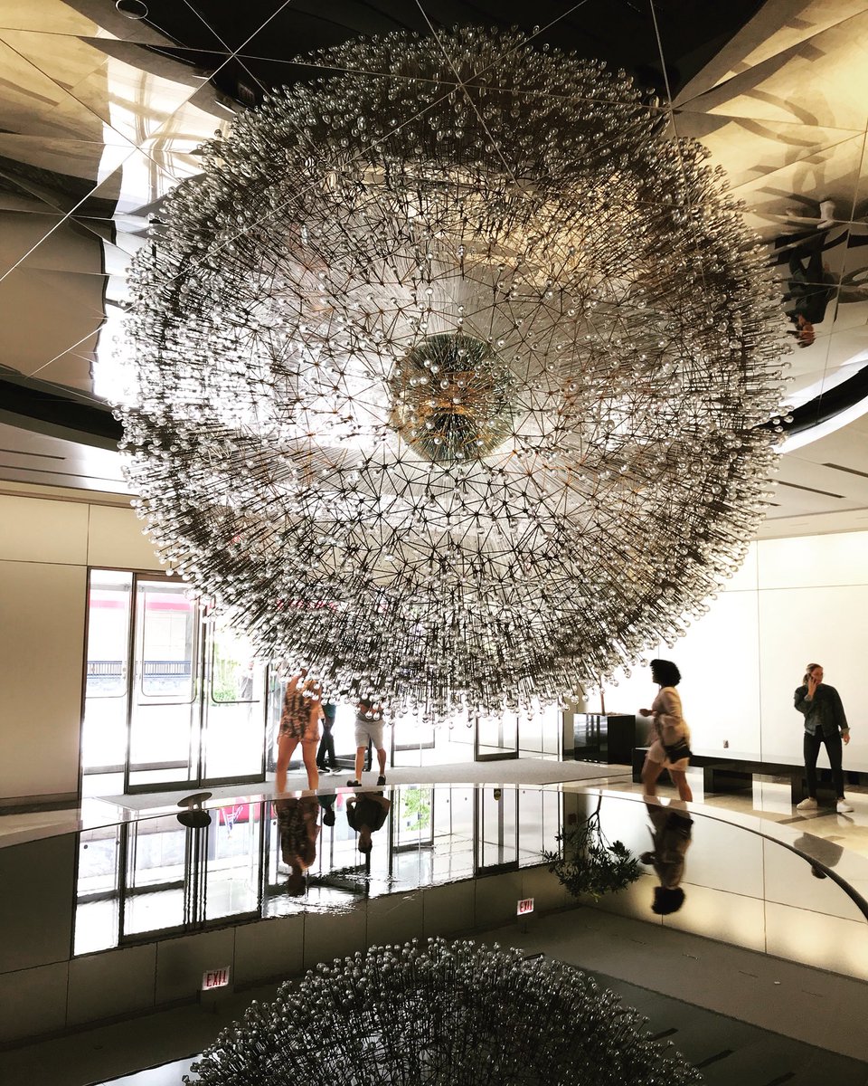 Day 3 at SLM:

1. AOA Mentor Cafe for Students:
2. Building Your Personal Brand
3. Maintaining Wellness Throughout Medical School - Jessica Barber, MD
4. Difficult Conversations - Wesley Cook, DO
5. Embracing Challenges and Striving for One's Personal Best - Julie Sees, DO