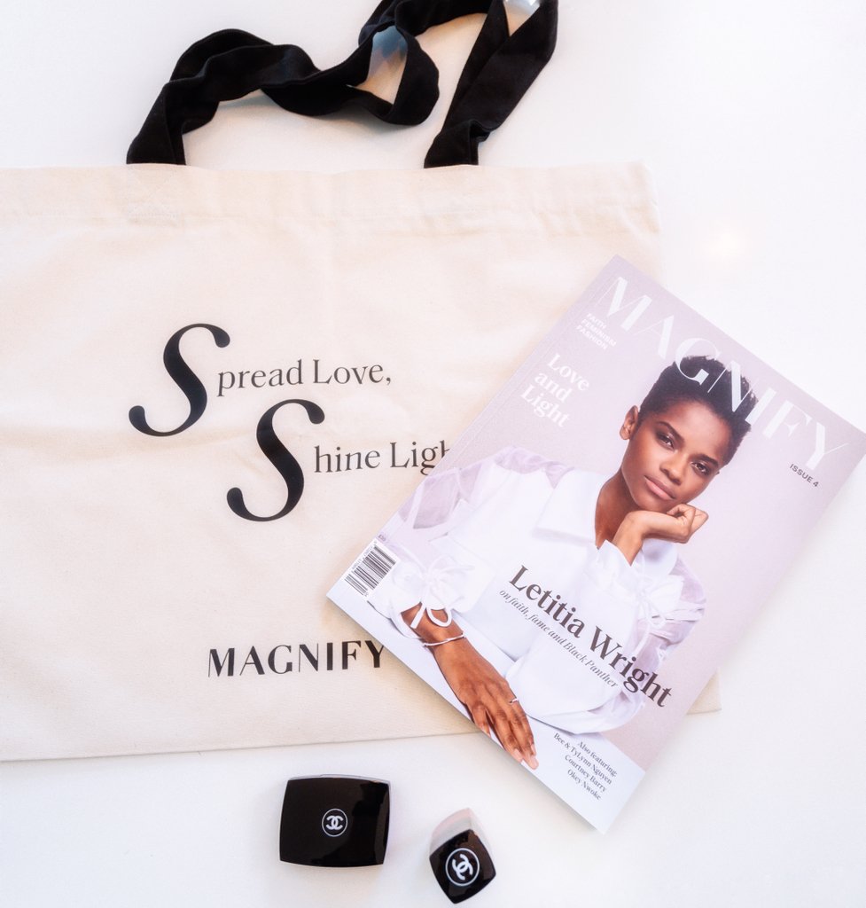 magnifycltve's tweet photo. The Magnify tote bag is back for Issue 4! 🤩 Tag someone who shines light into your life (or just buy them the bag instead 😉)  #MagnifyMagazine https://t.co/VXqnx1rFWK