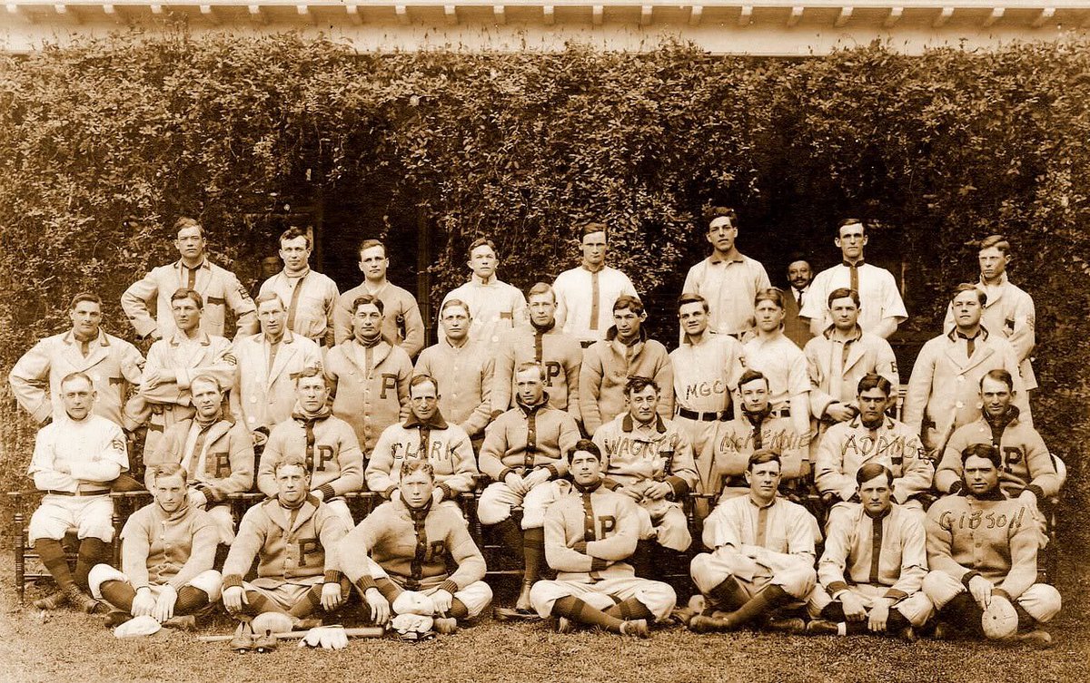 unclebizzy4's tweet photo. 1912 Pittsburgh Pirates; 93-58, .616, 2nd Place. Spring training, Hot Springs, Ark., March 22, 1912. Beautiful sweaters https://t.co/CGHbQAFQey