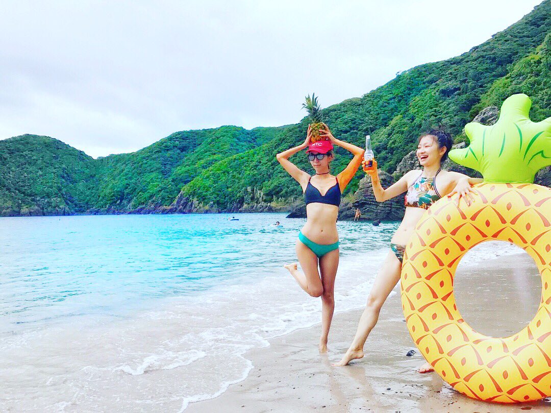 城杏奈 Twitterren 鹿児島に来ました 無人島楽しかった I M Visiting Kagoshima It S Nice Weather Kagoshima あじろ浜 ビーチ パイナップル 鹿児島 無人島 Kagoshimasightseeing 鹿児島観光 ビキニ T Co Cq2rxsmjby Twitter