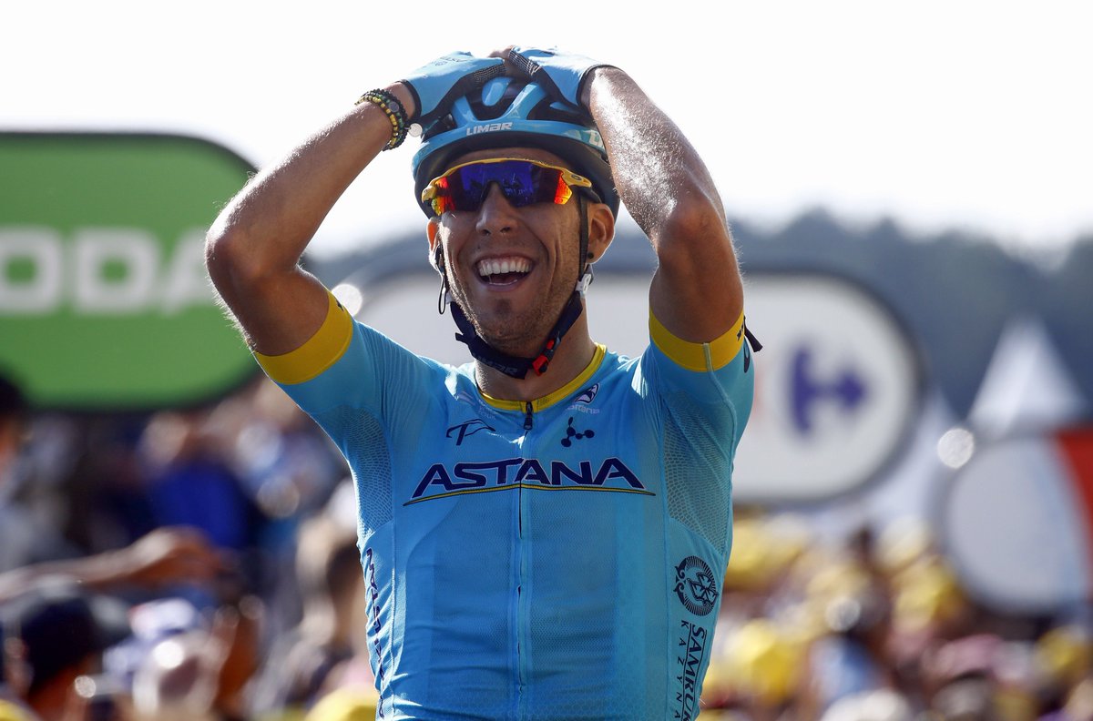 XDSAstanaTeam's tweet photo. Fantastic day for our team and well-deserved victory for @OmarFraile: 

https://t.co/LjisHkRk4R

#AstanaProTeam
#TDF2018 

📷@bettiniphoto https://t.co/hwfmkjyG0e