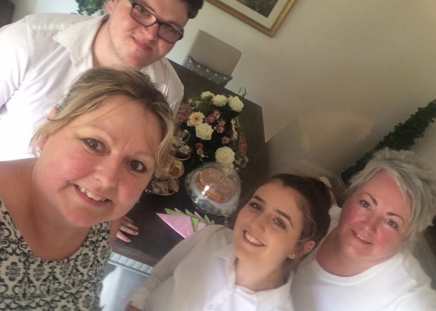 missbs2015's tweet photo. Rhai o’r Tîm - some of Team MissBs- outside catering at a wedding in Eccleston village Hall Cheshire, afternoon tea for 100 at a private house in Drnbigh, and hot food in the courtyard @missbs2015 - for the Ruthin Festival https://t.co/0gY3hrvnBE