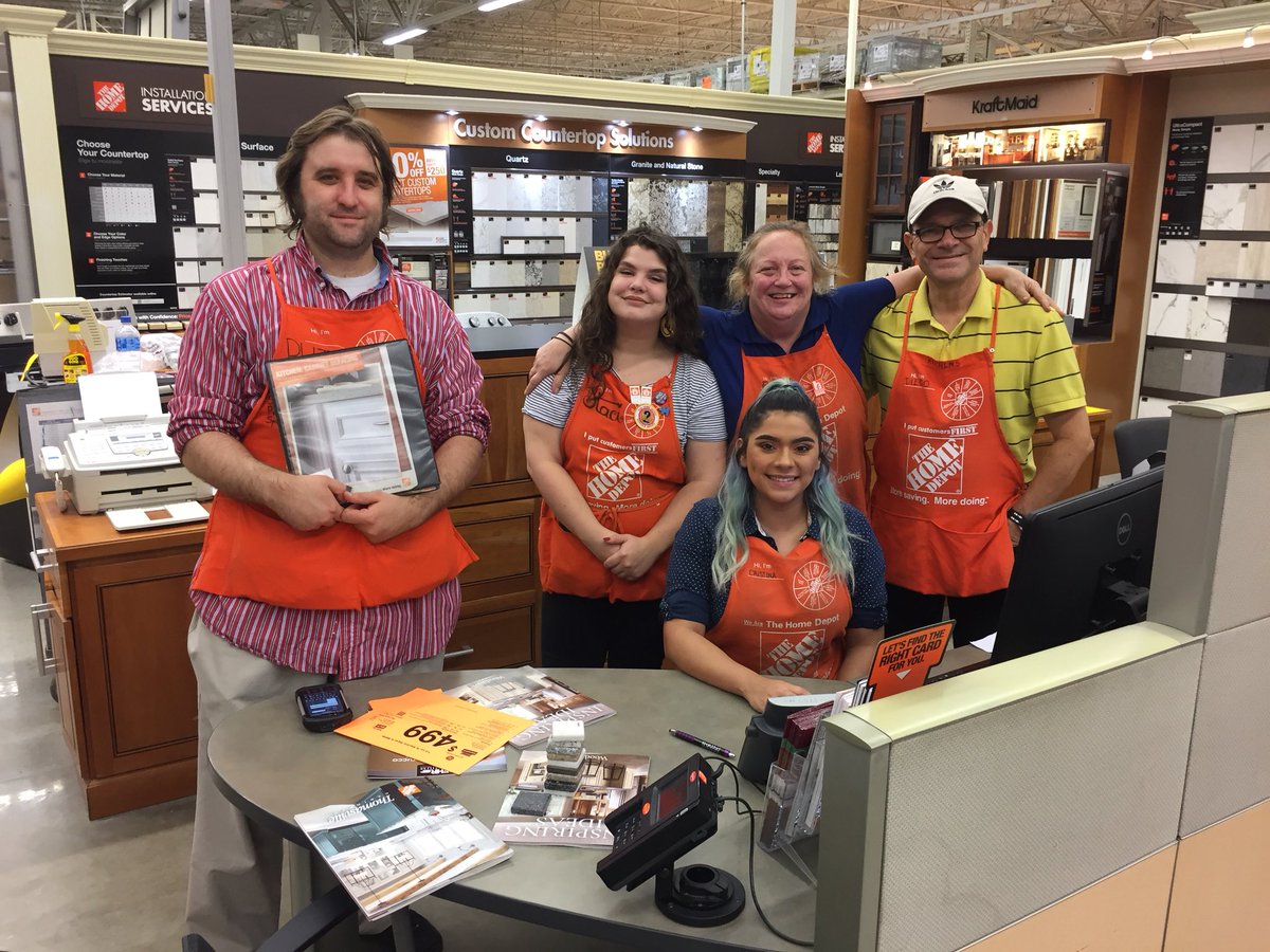 THDinteriors's tweet photo. #SouthernMakeOverTakeOver. Fine group of Specialists in Gainesville 1854. Excited about the Makeover message @AdriaHDI @DerekTHD @THDRyanSilcott @HDSoutheast @SE_RSM_Aponte @amber8618 @wbouvier01 @SHAMWOW99 @LAPortelli @HectorAPadilla @StaceyTank https://t.co/kTUoO8l4tv