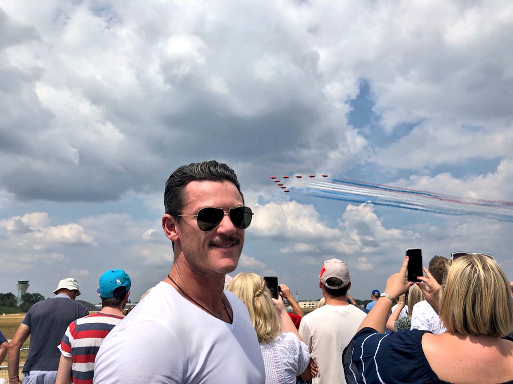 TheRealLukevans's tweet photo. Tomorrow is the last day to see these epic aircraft do their thing at @fiafarnborough This is our family’s first time, but it will not be our last. Come see it with your own eyes #FIA18 #rafredarrows https://t.co/nwOdqL1z8T