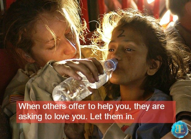 bewhereyouare1's tweet photo. Receiving is another form of Generosity. You are not here to try to do it all by yourself. If you have a hard time accepting help from others you are missing half of the story. 
💫
#dawnmhafner.com #mindsetcoach #getacoach #hypnosis #coaching #bewhereyouare https://t.co/QnOpYWJeVB