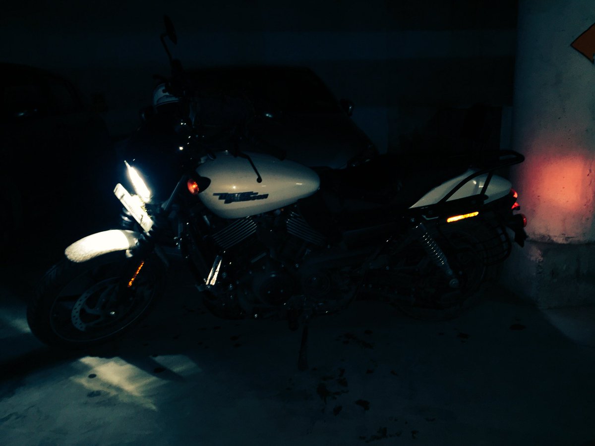 aakashbhasin's tweet image. #beastmodeon #drivebackhome #rainydaydrive #HarleyDavidson #HarleyDavidsonIndia #capitalharley @CapitalHarley