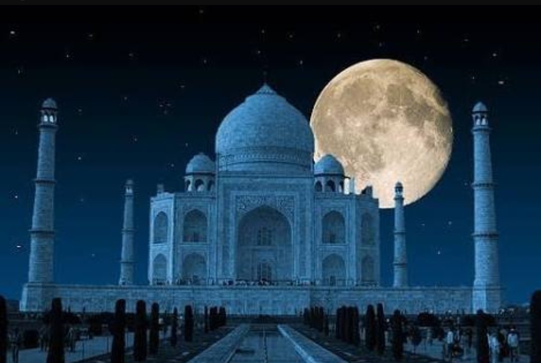 jeevarlakshmi's tweet photo. தாஜ்மஹாலைச் சுற்றி நாற்பத்திரெண்டு மீட்டர் உயரத்துக்கு நிமிர்ந்து நிற்கும் நான்கு மினார்களையும் லேசாக வெளிப்புறமாகச் சாய்த்தே கட்டச் செய்துள்ளார் ஷாஜகான்.
ஏன் தெரியுமா?
ஏதேனும் விபத்து ஏற்பட்டாலும்கூட தாஜ்மஹாலின் மேல் விழக்கூடாது என்பதற்காகவே.!
BJP அரசே #SaveTajmahal #TajMahal https://t.co/dIDrGibcbF