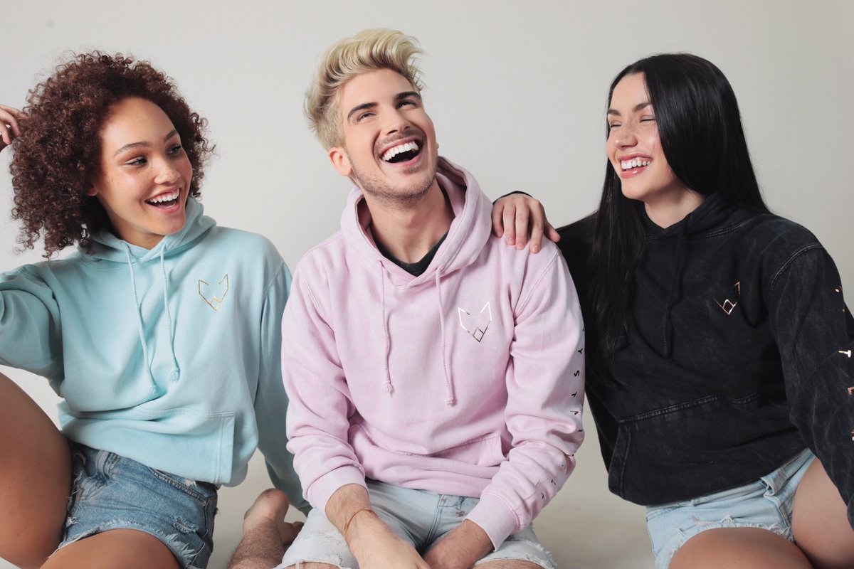 Broke boi playboi. на хаын. эшли из ladies code. Ive eleven участницы.