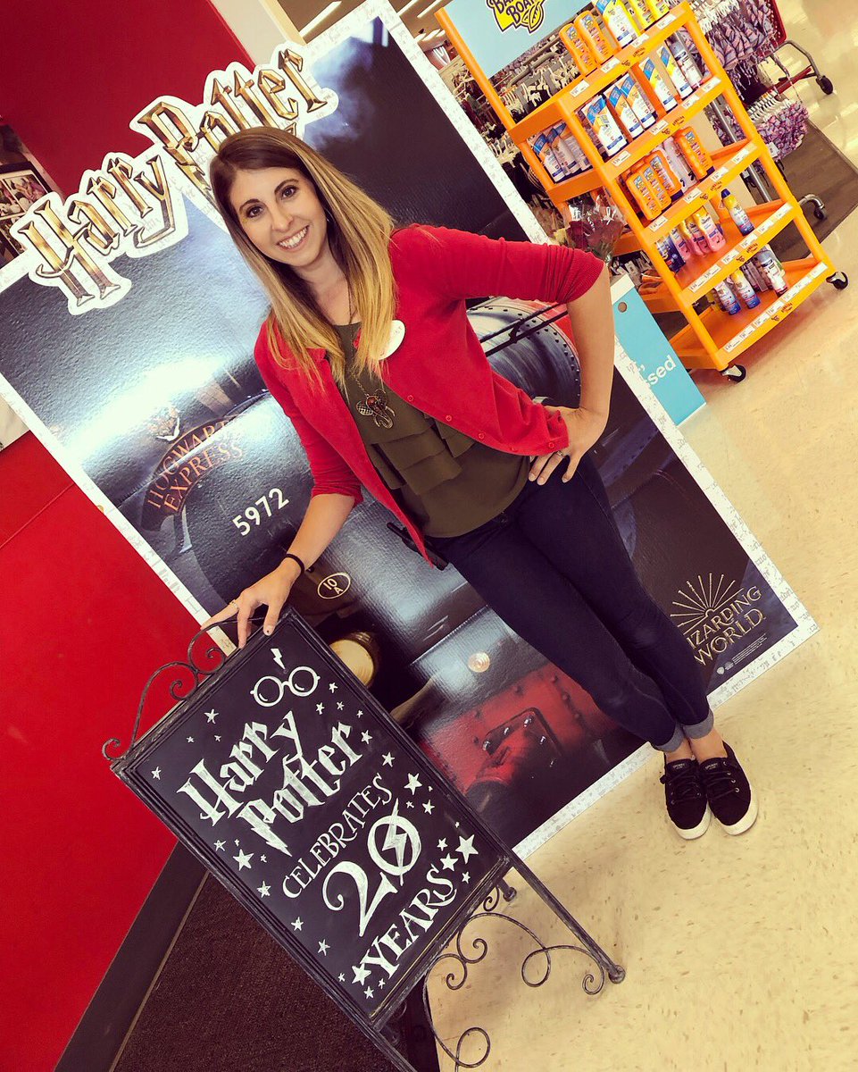 I’m enjoying the Harry Potter event at Target of Greer! One hour left to join us! #wizardingworldofharrypotter #wizardingworldoftarget #targetfun #harrypotter #t1937