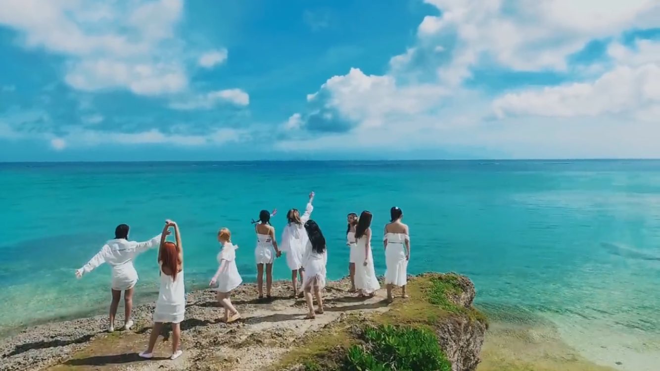 바 다 Dance The Night Away 伊江島たっちゅう 写ってるから撮影場所 沖縄や 思ってどこか調べたら 今帰仁にある赤墓ビーチ ｻﾀﾞﾊﾞﾏﾋﾞｰﾁ だったんだけど去年の夏行ったとこやん ๑ ㅁ ๑ 今年も行かなきゃじゃん 沖縄 今帰仁 赤墓ビーチ