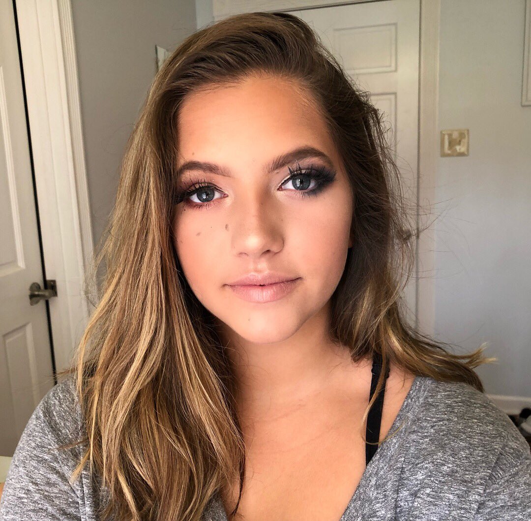 maddiegMUA's tweet photo. ✨✨✨ https://t.co/OGh97U3c77