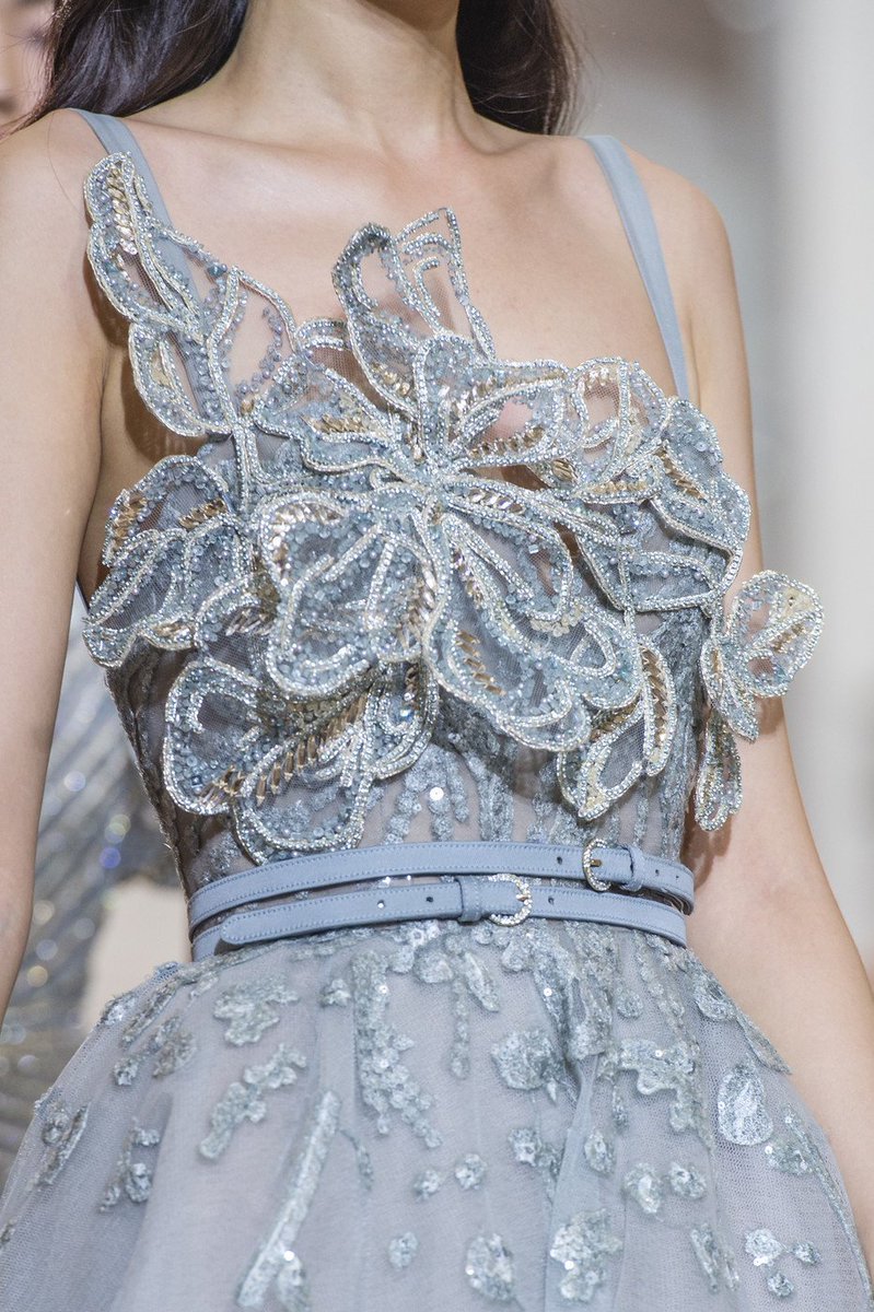 FashionweekNYC's tweet photo. Exquisite Details from the Elie Saab Fall 2018 Couture Collection 😍😍😍 https://t.co/hiTxHe4AHA