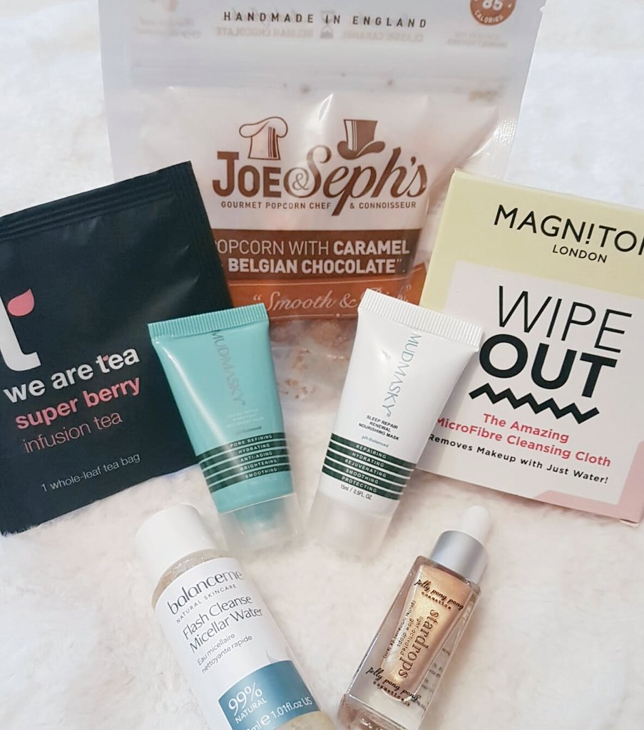 samples_beauty's tweet photo. And here are the goodies that came in the July Edit of the Pink Parcel 😍😍😍  @thepinkparcel

#pinkparcel #julyedit #theglowedit #ppglow #magnitone #wipeout #balanceme #mudmasky #nourishingmask #purifyingmask #jellypongpong #stardrops #skincare #wearetea #josephs #selfcare https://t.co/oIH4575HoD
