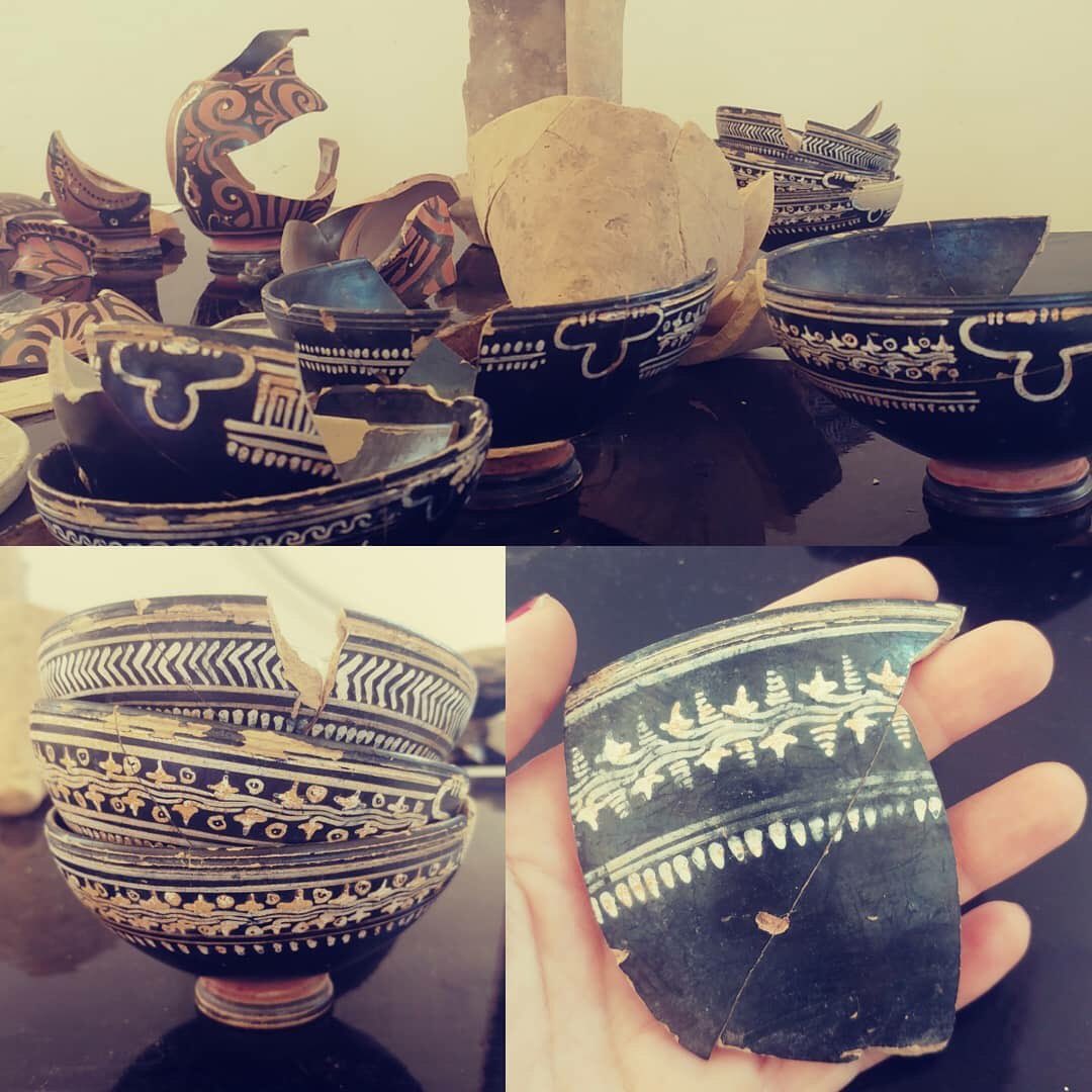 CJB_CnrsEfr's tweet photo. #ArpiProject : passion pour la recherche en Daunie. Profession archéologue, spécialité " étude de contextes ", en collaboration avec la #SABAPFoggia @archeomonde #missionitaliedusud #passionrecherche #arpi #daunia  #céramique #archeology https://t.co/FU2IUJowe7