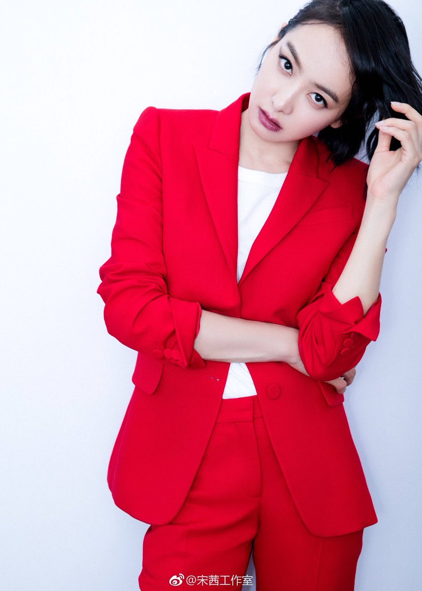 girlgroupspics's tweet photo. f(x) ; victoria https://t.co/UN1dY1s9rF