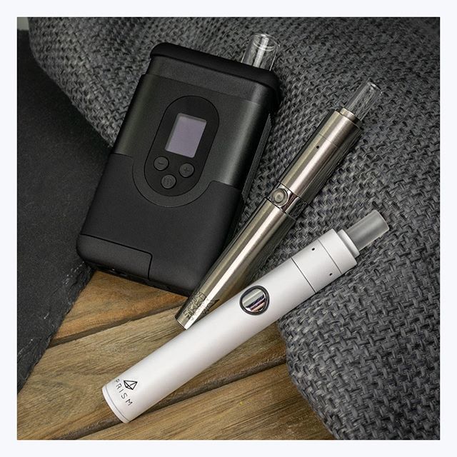 namastevapes's tweet photo. Visit our online store and check out all the best deals on the greatest vapes on the market today😗💨 Shop link in bio
What's your favorite portable vaporizer?
Let us know in the comments below 😄.
.
.
.
.
.
#Vapelife #LinxHypnos #ArizerArGo #Prism #lov… https://t.co/8lkpjyLdBv https://t.co/nJidug4Tfd
