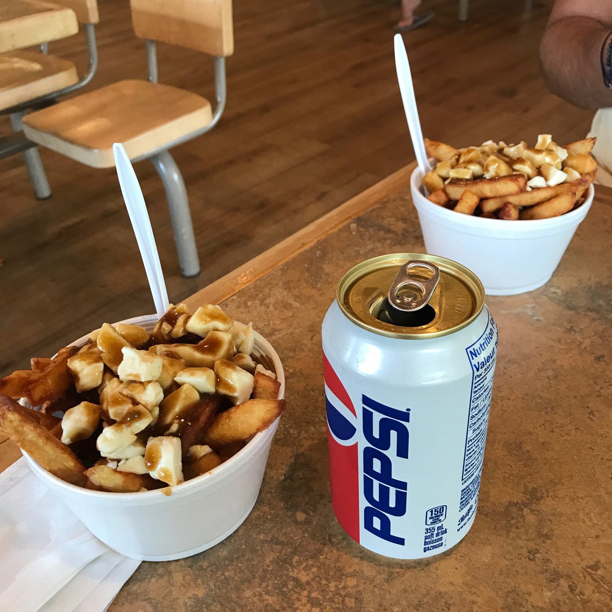 Mark_DMcKinney's tweet photo. #poutine
#laJoie
#QuebecSummer https://t.co/WnoxnddgZf