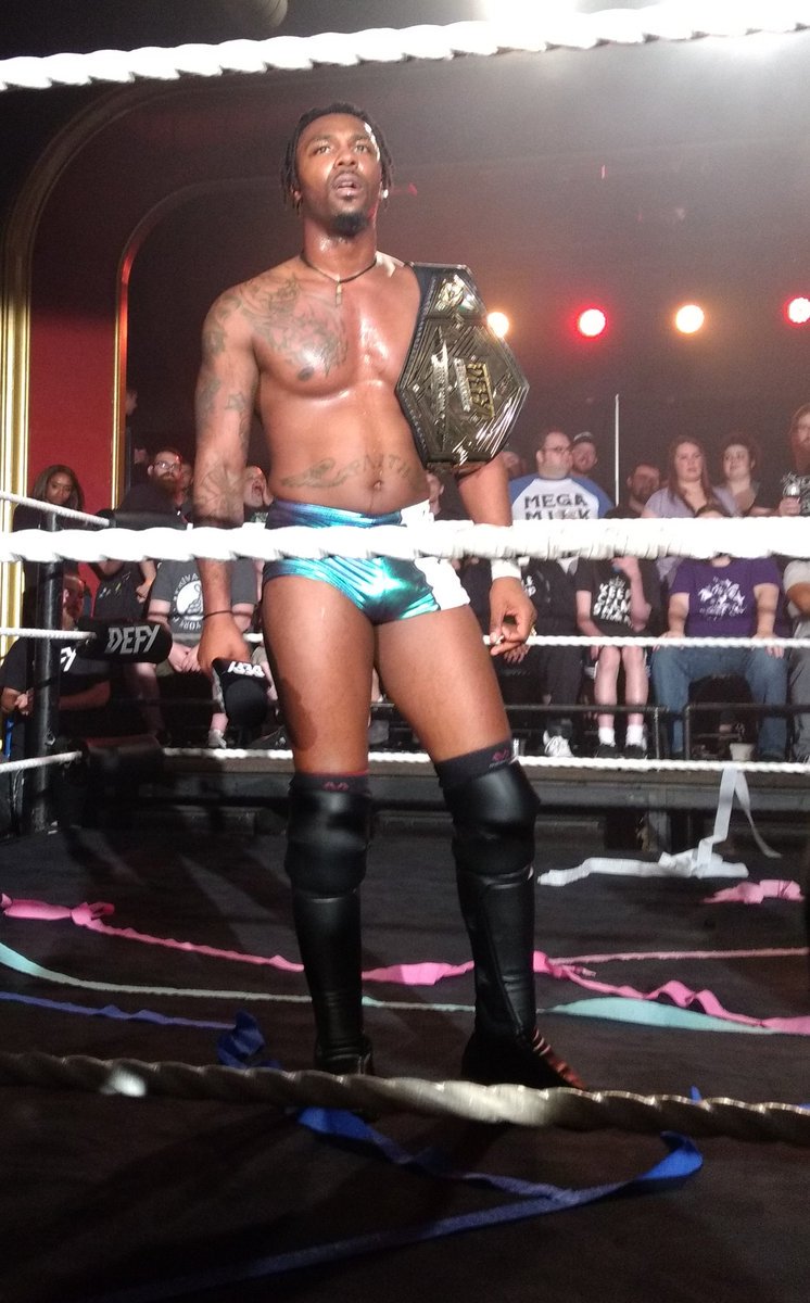 mattfarmer93's tweet photo. The winner #AndNEW #DEFYChampion @StricklandShane #DefyPDX2 https://t.co/onUaMd9mct