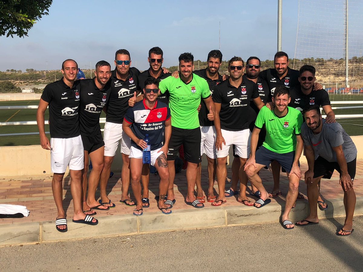 Bueno se termina está bonita experiencia de la Liga Nacional de Fútbol Playa con buen sabor de boca !!

Grandísima victoria de los nuestros en el partido que decidía el 7° y 8° puesto !!

Barbate F.P. 6 - 4 Recreativo de Huelva 
#VamosMiBarbate