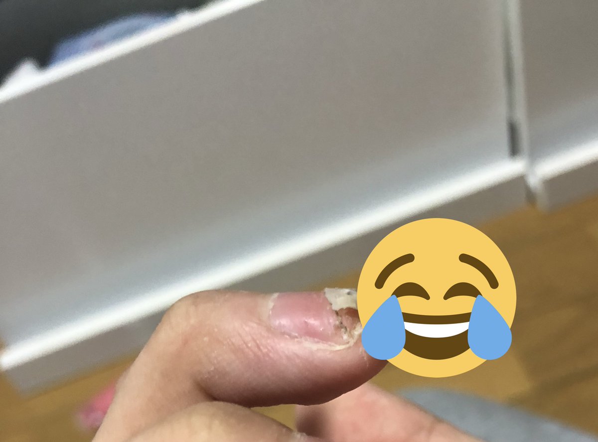 ねぎーむしゃむしゃ そうですね とりあえず切って絆創膏して皮膚科ですかね