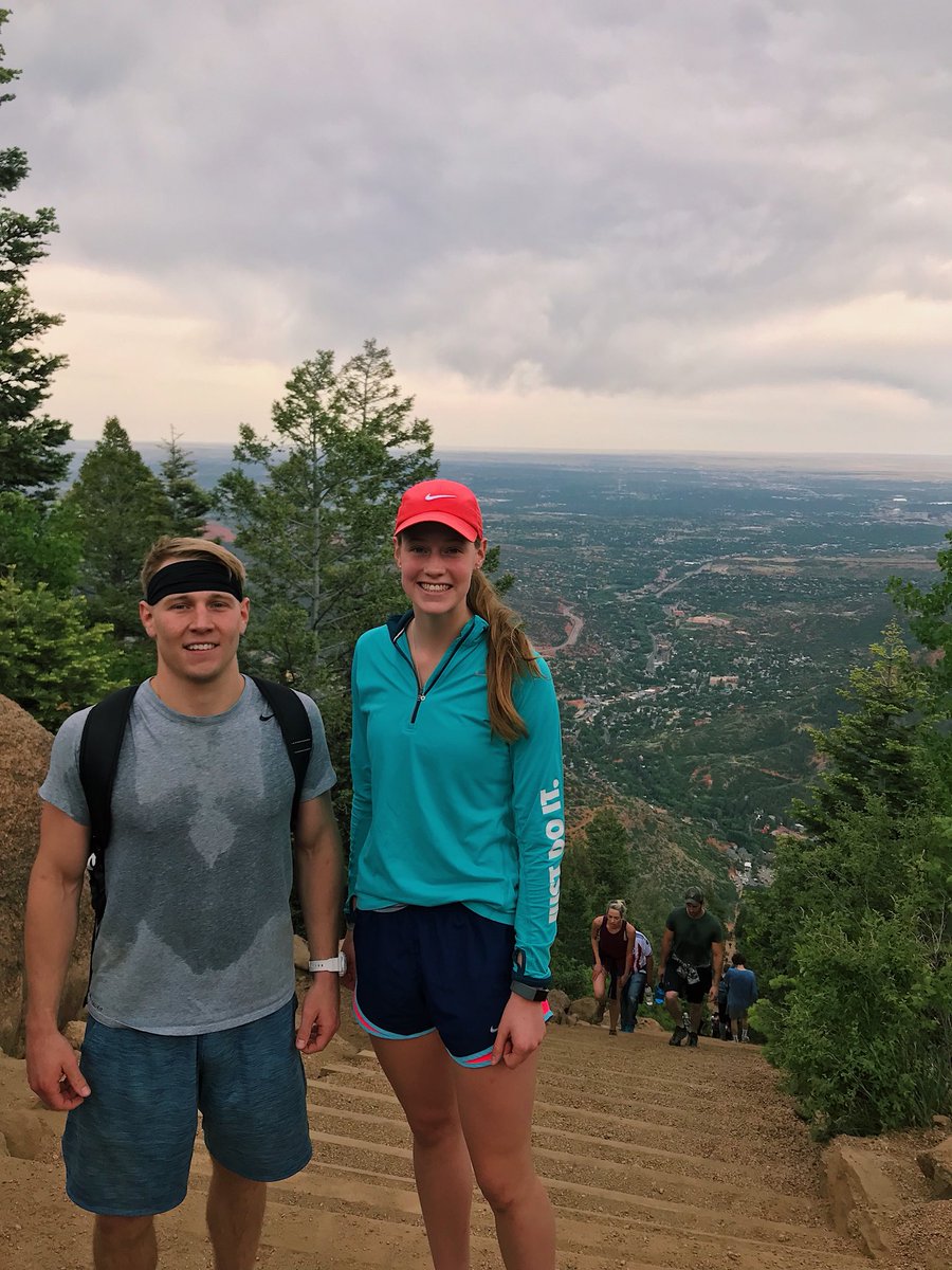 caedynnn's tweet photo. Happy birthday bro 🎉🎉🎉. So thankful I had this summer to spend time with you and take these pictures 🤩. Thanks for being a best friend and brother all wrapped in one ❤️ https://t.co/VXHic0Prda