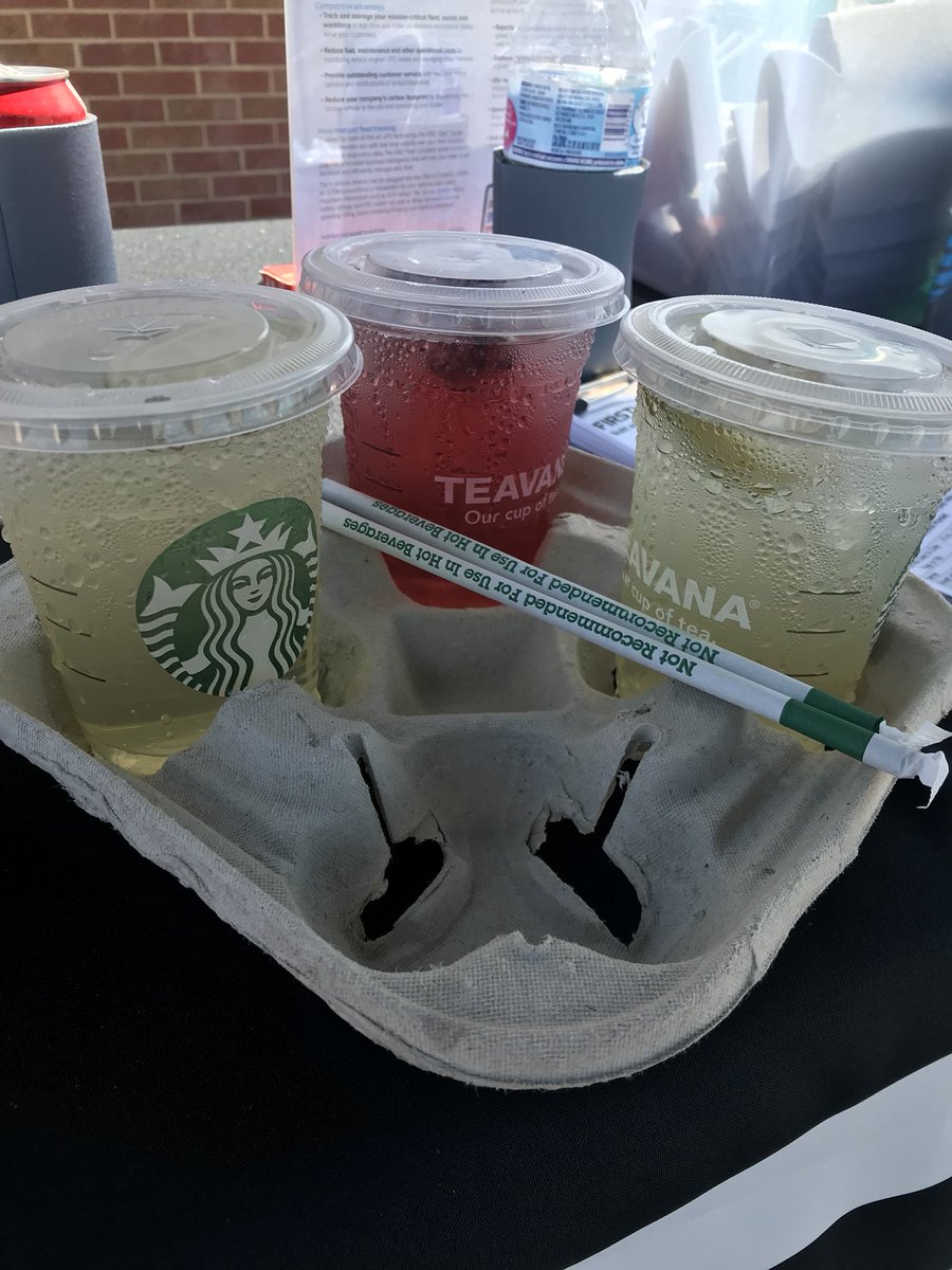 Awaggs22's tweet photo. Thanks to our local @Starbucks in #StRoberts for donating refreshers for First Responders! Also, I might take a new career driving around this fire truck! #MidStatesProud #FirstNet https://t.co/SkY7kaJvWQ