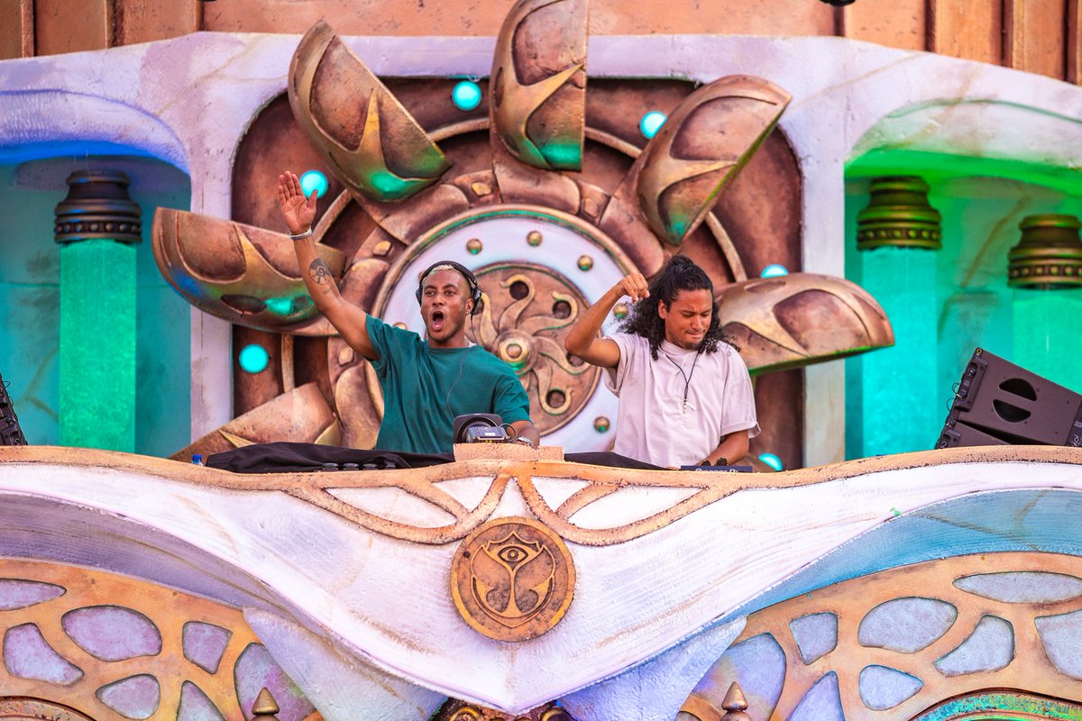 SJ_RM's tweet photo. YES! Always an honour to return to the magical @tomorrowland. Can't wait to do it again next weekend! https://t.co/iGZpxPvpFZ