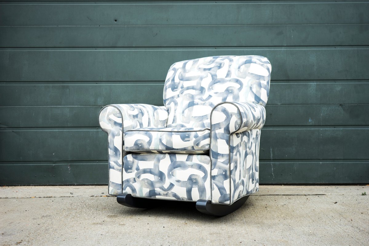VntgHome's tweet photo. We've got the blues (in the best way 💙) Get inspired by some of our latest upcycle pieces. https://t.co/WGPjOUDhSN
