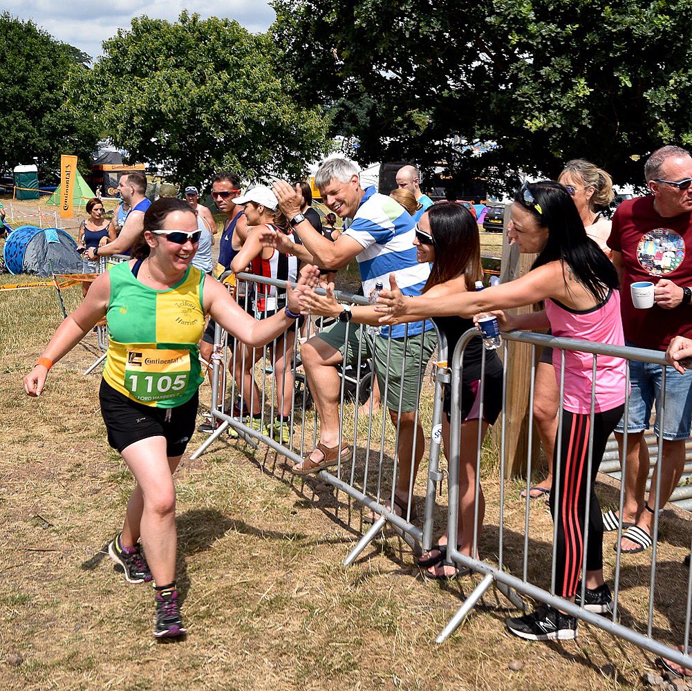 telfordharriers's tweet photo. Our two teams are running brilliantly at today’s #thunderrun2018 today, a few images of our runners killing the 10k trail #thegreenandgold https://t.co/ah33sk7DUm