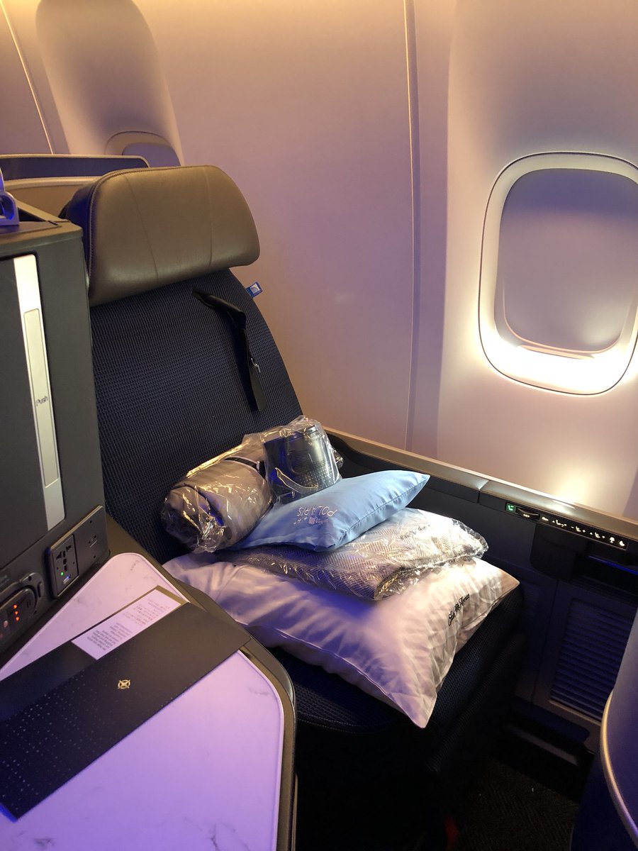 TimKirkToray's tweet photo. @united #polaris is setting the standard for business class. Keep up the excellent level of service. https://t.co/CCeEW1SHWc