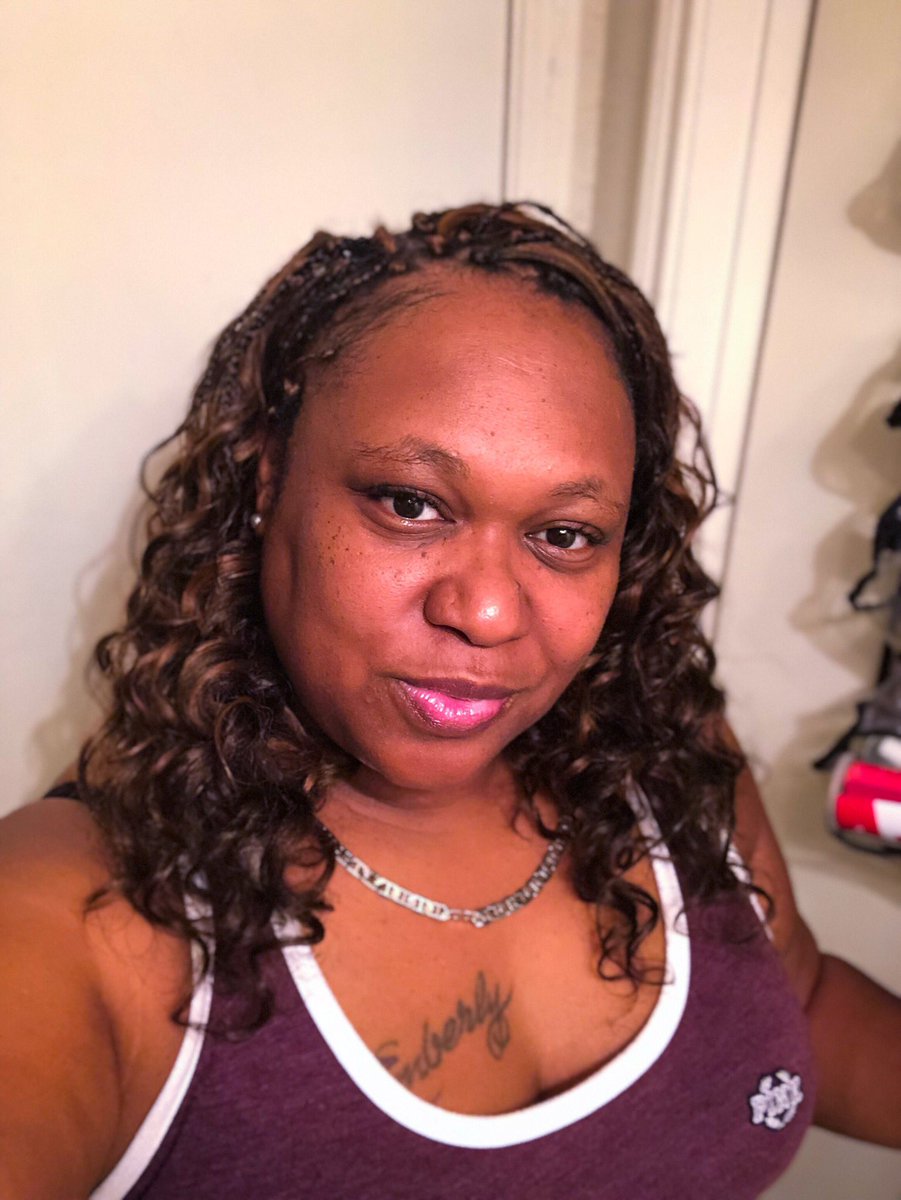 mskimiko73's tweet image. Sometimes it’s ok to walk away from some people! Not everyone is met to be in your space/life.
#CarefreeBeauty💗💜
#PaperChaser🐢
#NOLA⚜️Doll