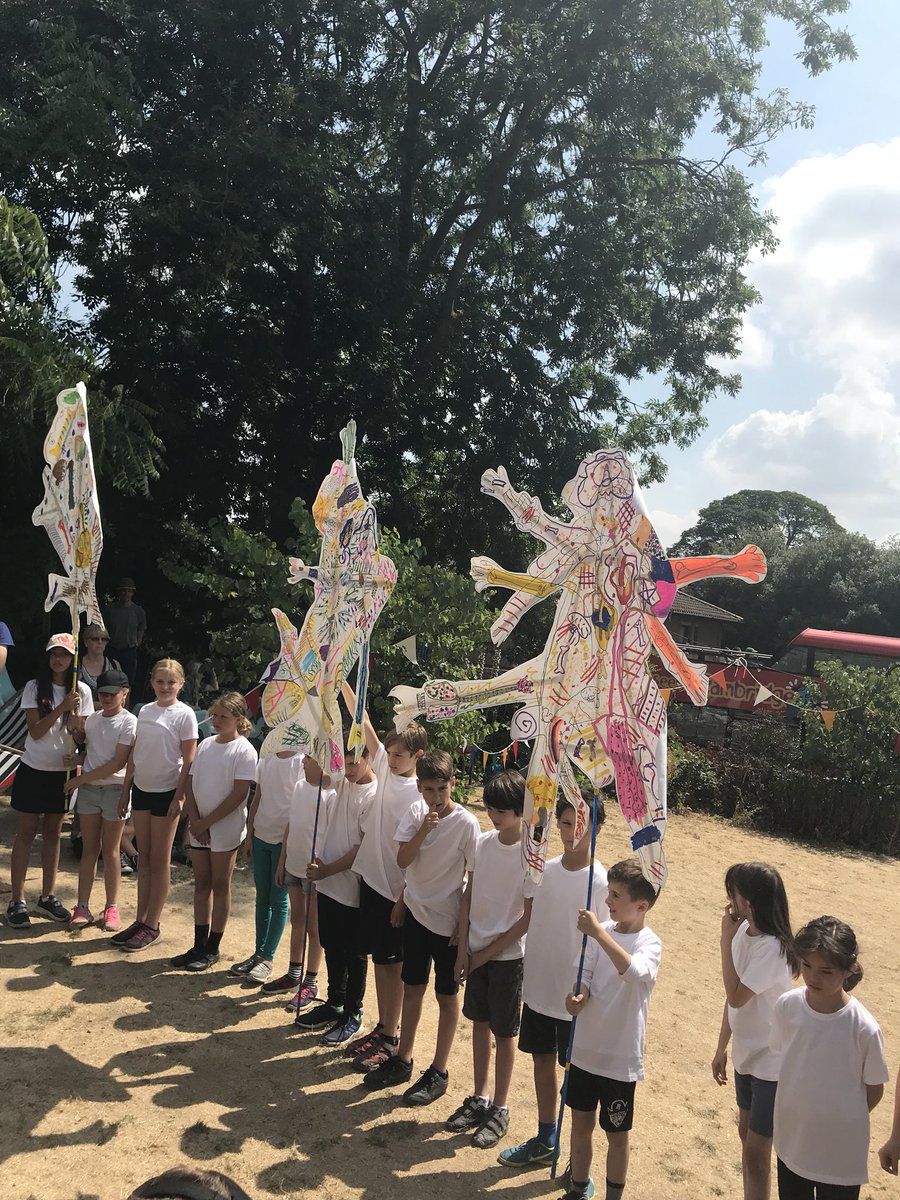 EmilyKathrynWar's tweet photo. Incredible day at #CastleHill18! Just look at the fun we had! @casson_friends #mayfieldprimary #castlewardcommunity https://t.co/mJmNnihvMt