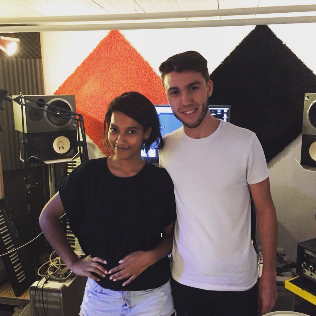 singlespark1's tweet photo. π½ Recording in studio with Elena for my future single "Memories", which will be part of my next EP ππ
π Looking forward to tell you more about the big projects! π€βπΌ
#musicianslife #ep #verysoon #singlespark #dj #singer #producers #composers #studio #goodvibesonly https://t.co/mM2zLKAdKg
