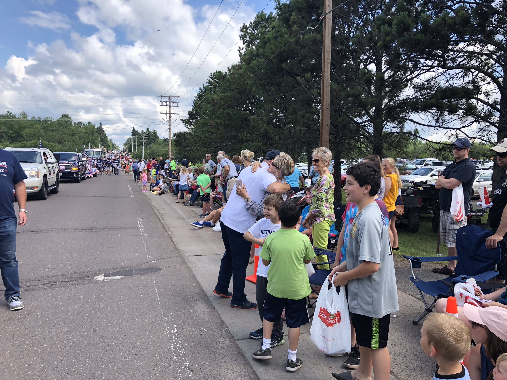 Pete Stauber On Twitter Today We Walked In My Hometown Parade The Hermantown Summerfest Parade I M So Humbled By The Support Of So Many Of My Friends Family And Supporters Our Campaign Has Grown Tremendously Since We Walked In This Parade