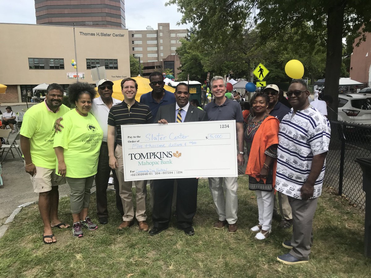 DavidBuchwald's tweet photo. Presenting a congratulatory citation to the African American Men of Westchester at the @THSCC1979  2018 Community Day Festival in White Plains https://t.co/HmAoncHBY0