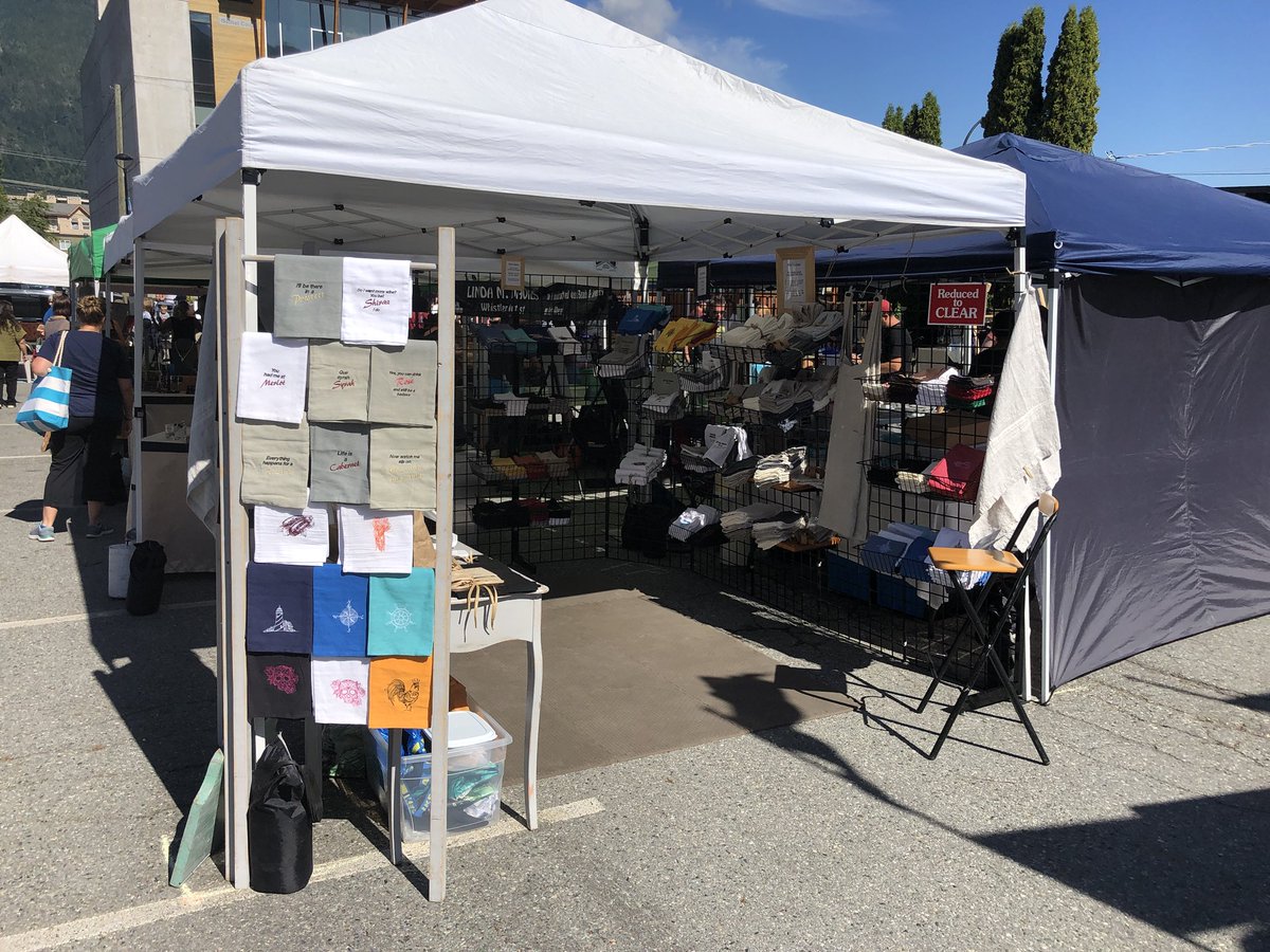 FPLinens's tweet image. Awesome day at the Squamish Farmers Market! #squamish #farmersmarket #embroidered #linen #gifts #hostess #napkin #frenchpresslinen #ecofr