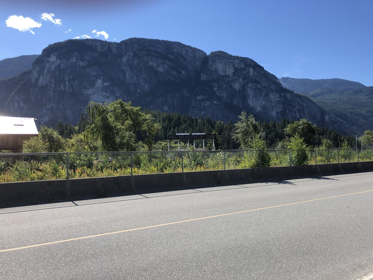 FPLinens's tweet image. Awesome day at the Squamish Farmers Market! #squamish #farmersmarket #embroidered #linen #gifts #hostess #napkin #frenchpresslinen #ecofr