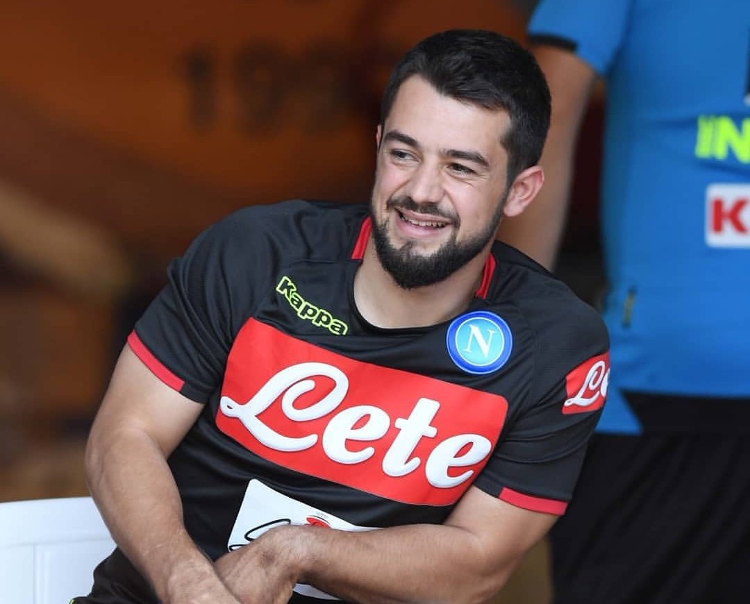 totalafca's tweet photo. 📰 The dust has finally settled for Amin Younes as he joins the club where he allegedly 'didnt' sign all the documents, Napoli. Good luck Amin! Thanks for the memories. #ajax https://t.co/NEo6NxjGJi