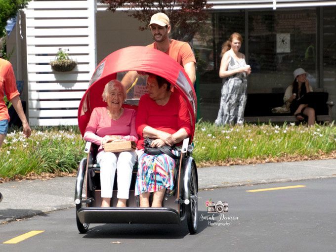 LdnGreenCycles's tweet photo. “My grandma was very reluctant to leave her room today and was feeling a little down but once she got on the bike you couldn’t get her off, she loved feeling the wind in her hair.”
https://t.co/KXHs5Hui55 https://t.co/6JCKtwASoz