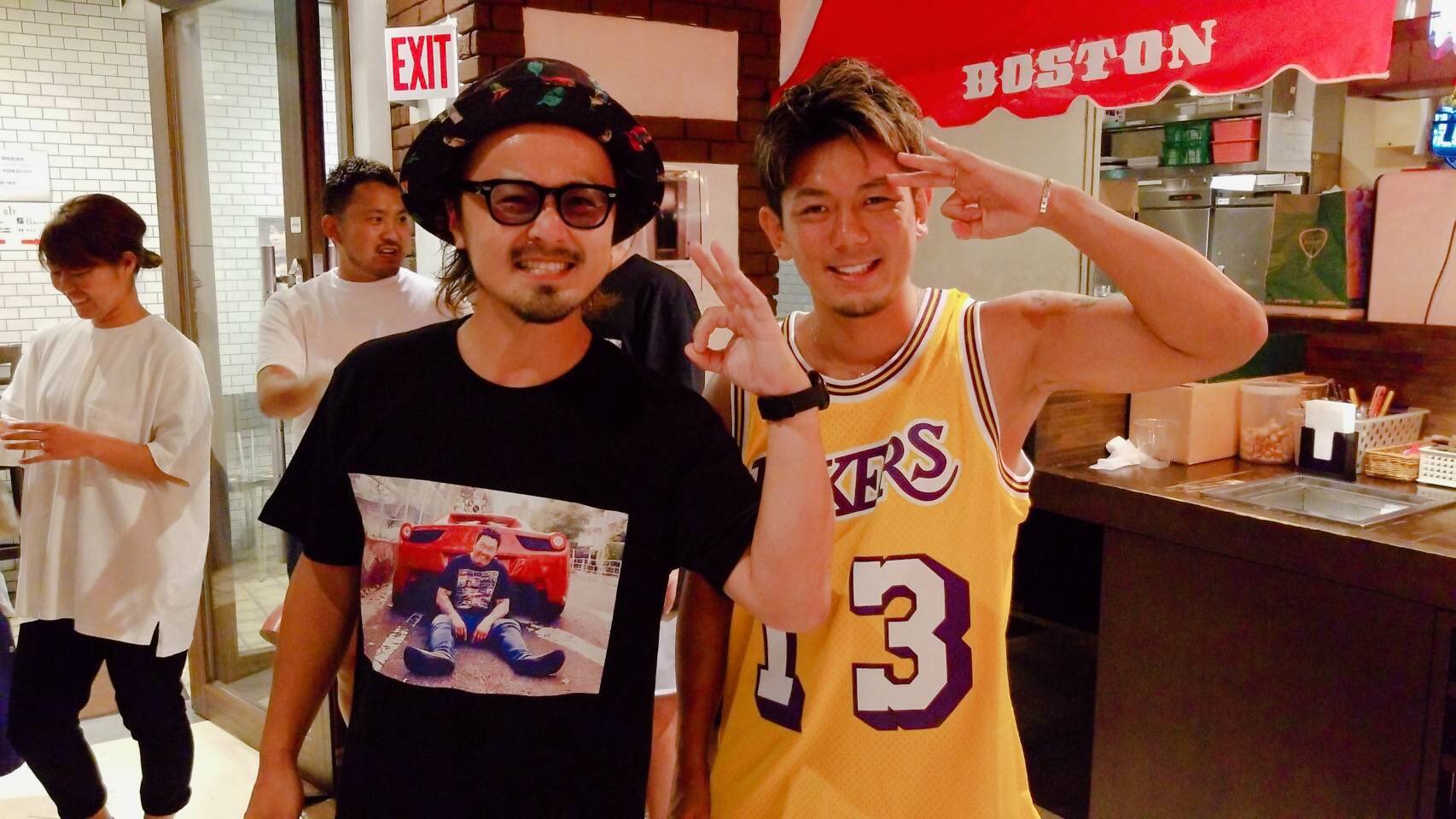 皇治 強兄とのトーク Live 超満員 沢山のファンに会え光栄で嬉しかった ココだけの裏話ようけあったな 笑 強兄の スーパースター歌声に皆の声援にまた やる気満々なったよ 沢山の方々に支えられはりきれてます 心からありがとう ツヨズカフェ 皇治 強兄とのトーク Live 超満員 沢山のファンに会え光栄で嬉しかった ココだけの裏話ようけあったな 笑 強兄の スーパースター歌声に皆の声援にまた やる気満々なったよ 沢山の方々に支えられはりきれてます 心からありがとう ツヨズカフェ