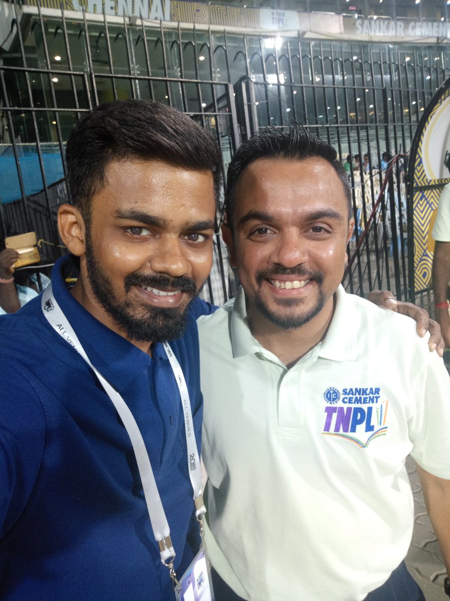 Kingraja971's tweet photo. With happy face 
Gud human 
Positive person 
@RK_sports  gud chat with him ,happy #TNPL #TNPL2018 #MicUpforTNPL https://t.co/jVvmcvHBSk