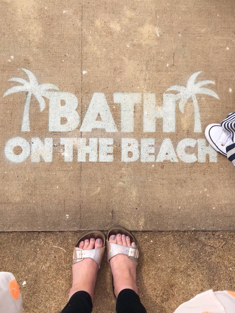 Weekend_in_Bath's tweet photo. @bathonthebeach have brought 80 tonnes of sand &amp; the Pura Vida vibe to the city today, with their launch. Head along to Victoria Park (home to the beach until Sept) for a frozen cocktail with the sand between your toes 🌴
#weekendinbath #bath https://t.co/mddyjABSqm