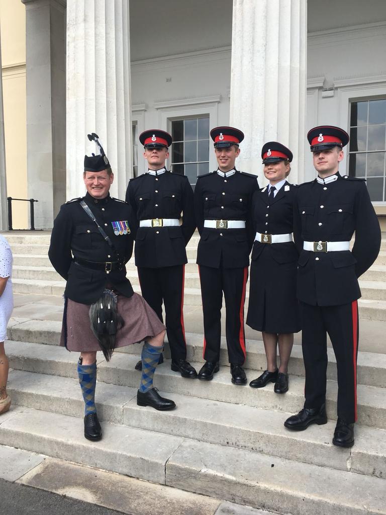 Congratulations to our freshly minted 2Lts with the CO on THOSE steps. One to the <a href="/6Rifles/">natalie</a>, one to the RA <a href="/104RegimentRA/">104 Regiment RA</a>, one to the <a href="/Rwxy/">Campeanu Ruxandra</a> and one we're keeping.  A great day.