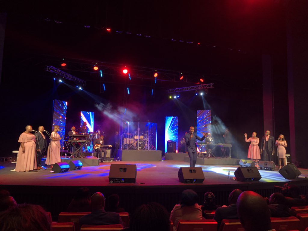 ManotshajuniorA's tweet photo. #praiserevival Mmata is on another level https://t.co/M7vfDbKHQ7
