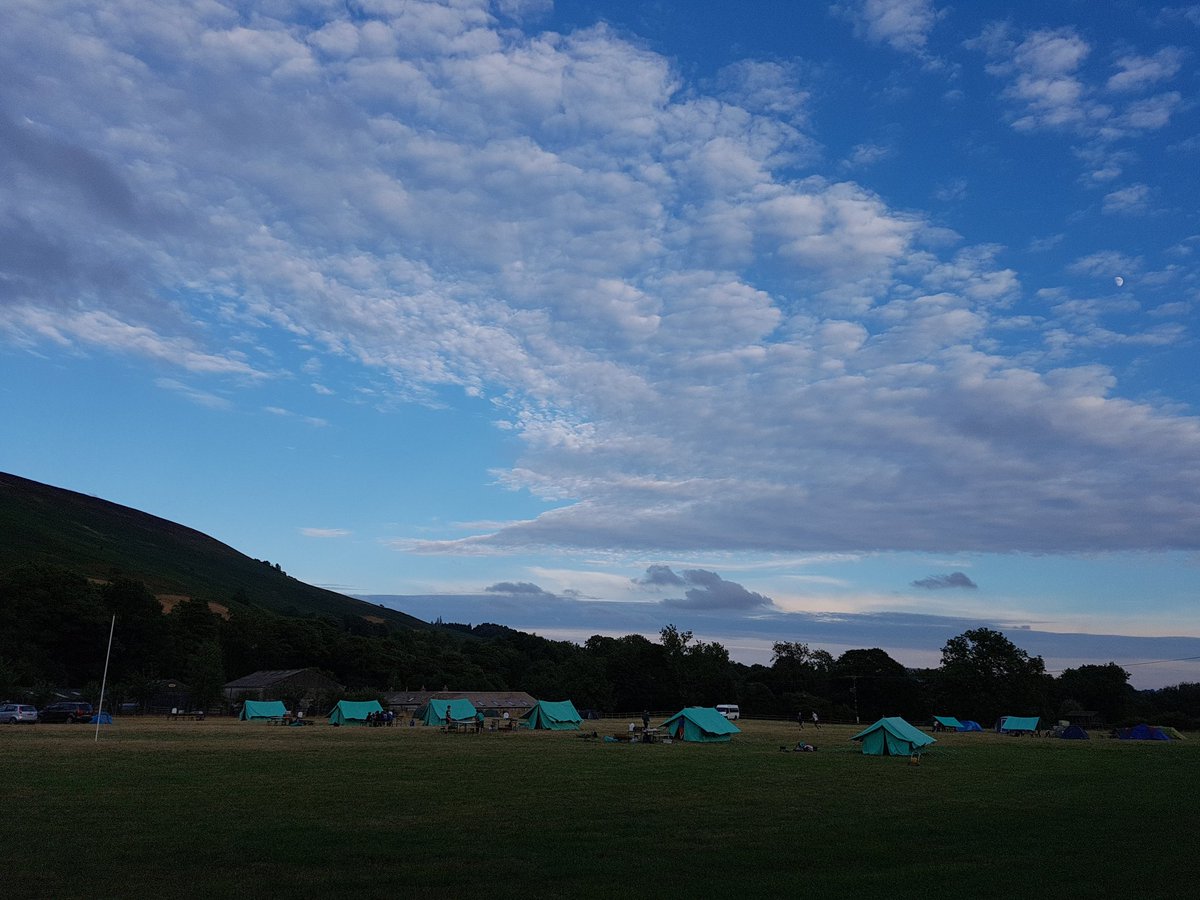 2ACScouts's tweet image. #2ACScouts setting up Summer Camp at Normans Farm near Hope.  Blue sky on the first day...surely some mistake!!