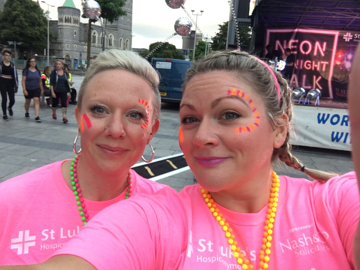 FunnySuzyB's tweet photo. Ready as we’ll ever be! #neonishere #midnightwalk #neonmidnightwalk https://t.co/ztdPsXULHz