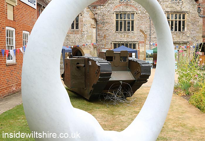 InsideWiltshire's tweet image. Lots of #archaeology fun this weekend at @SalisburyMuseum including a new #PhilHarding dig. Gallery: bit.ly/2zUJFb4 #FestivalofArchaeology #Salisbury