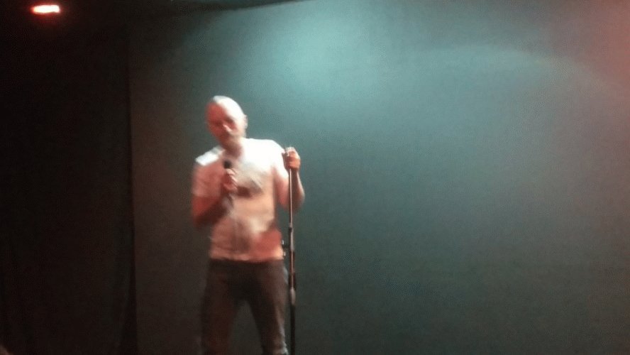 AccidentalShow's tweet photo. Everyone's favourite plastic paddy is in charge of the microphone @AccidentalT https://t.co/rLwt1dOSe5